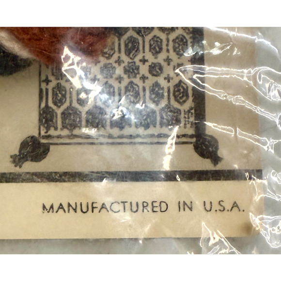 Needlepoint Kit Vintage Koala Bear Cub Mom Zoo Animals Embroidery Craft New NOS - Picture 6 of 7